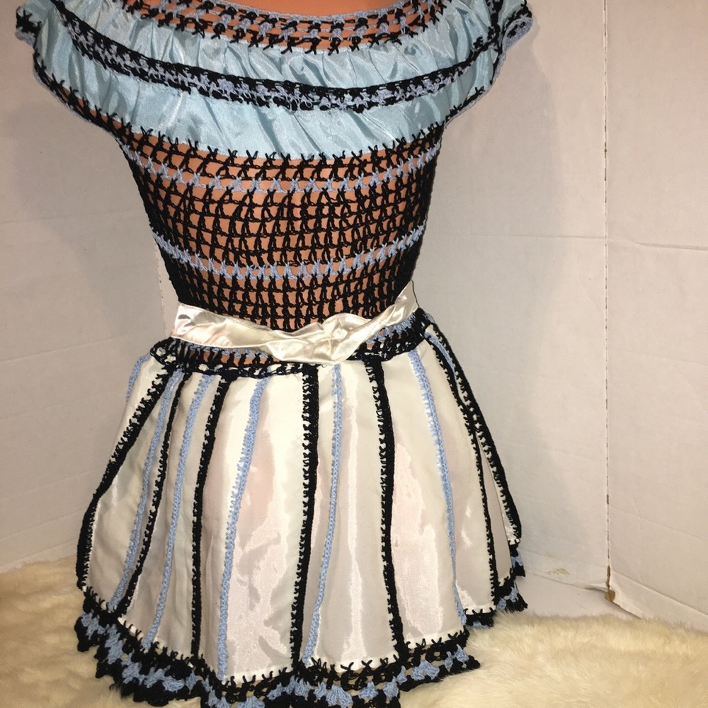 Vintage heirloom handmade retro Mod 50s Crocheted Silky needlepoint Party Dress - Picture 9 of 11